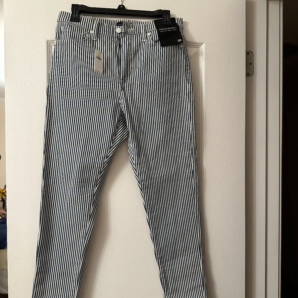NWT Banana Republic High Rise Skinny Pants (Size 28)